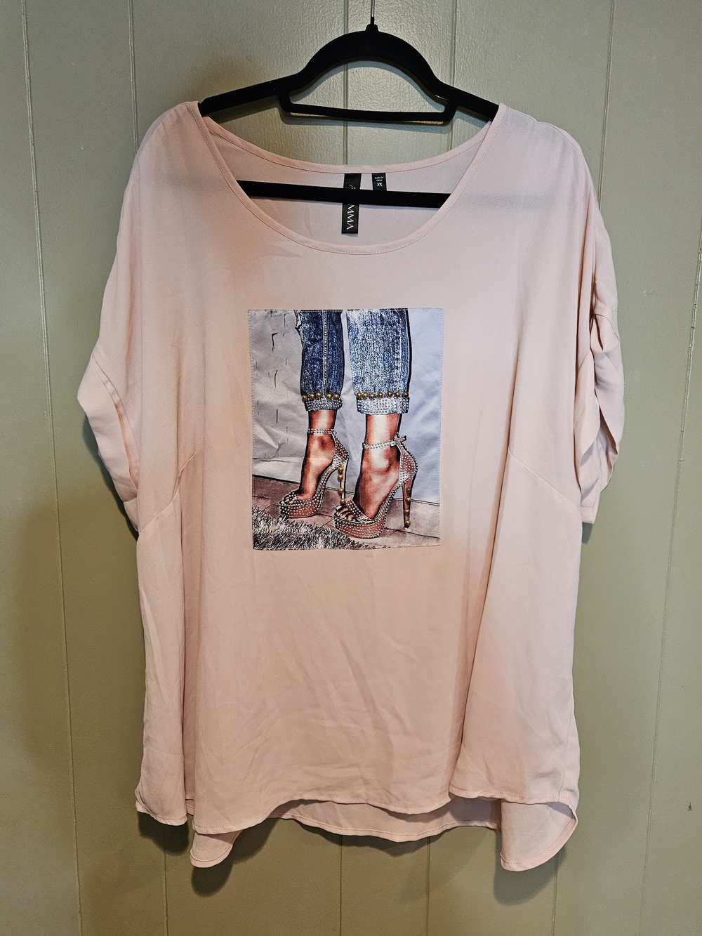 Ann Taylor Pale Pink Graphic Scoop-Neck Tee